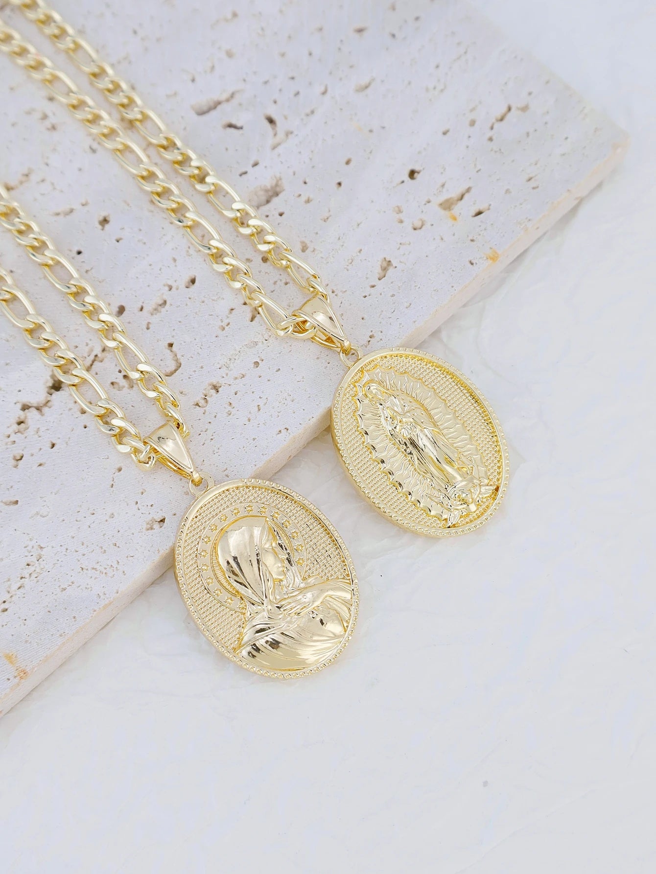 Virgin Mary Medal Necklace – 14K Gold Plated Catholic Pendant